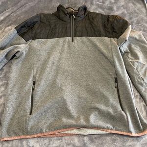 Orvis Men’s Pullover Size XL. Gray with Black trim